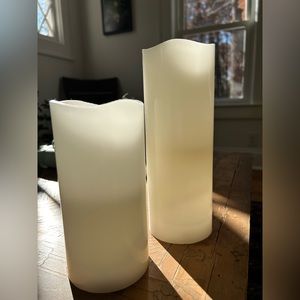 Flameless flickering candles